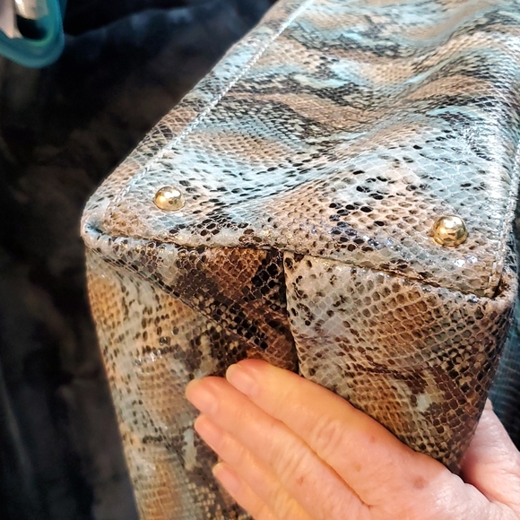 AIMEE KESTENBERG BLUE, BLK SNAKESKIN EMBOSSED LEATHER TOTE EUC - Picture 7 of 10